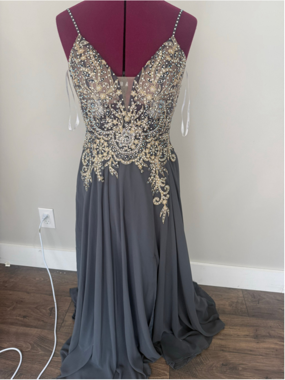 Women's JVN by Jovani Prom Dress Size 6 Grey Gold Embellished Gown